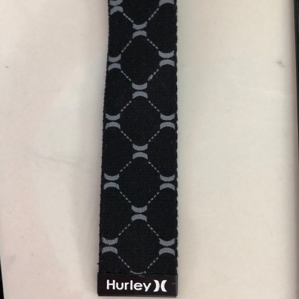 Black Hurley men’s belt